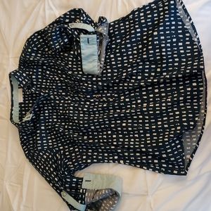 $2 /14 - EUC Navy/mint & white 3/4 collared shirt with cuffed mint sleeves